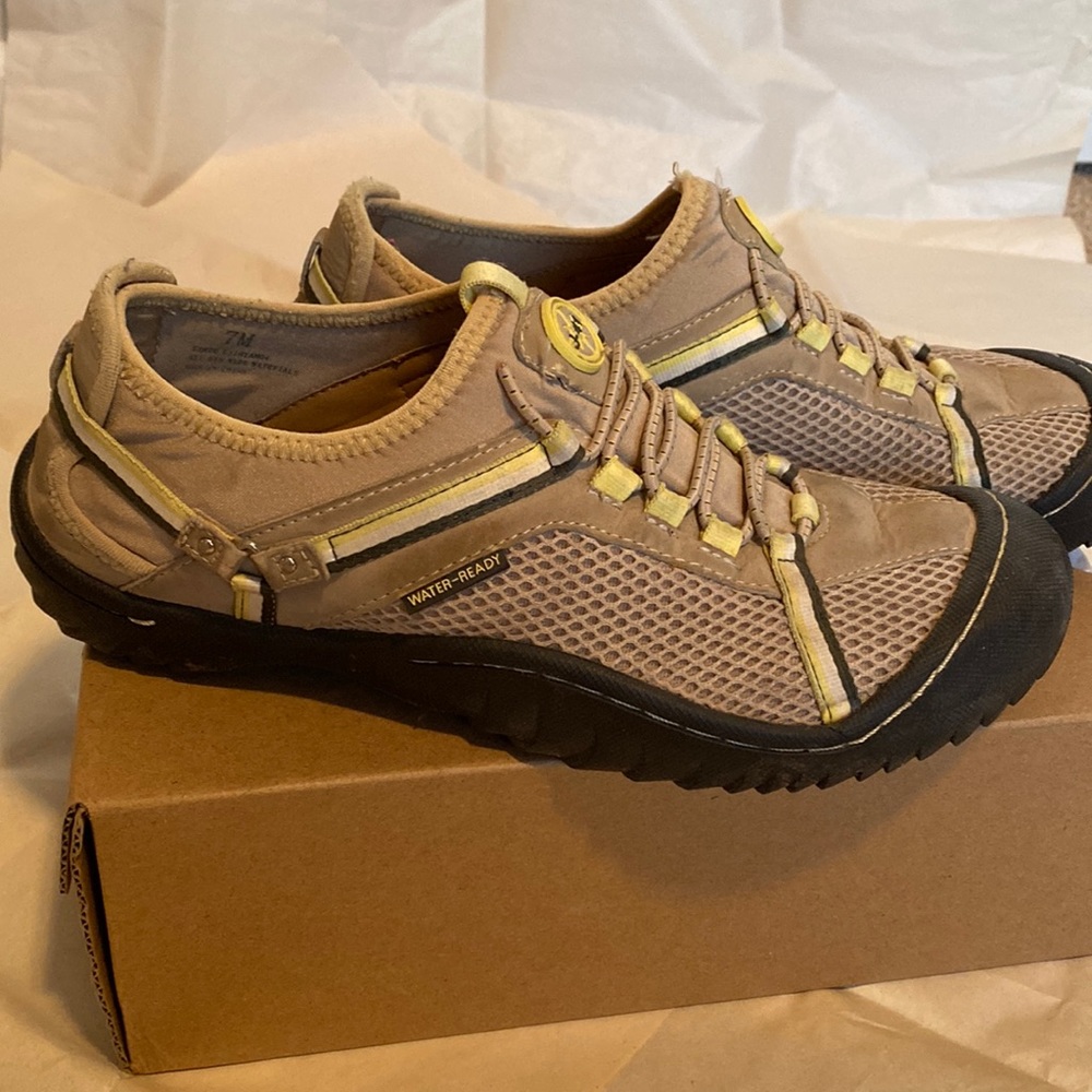 Jeep J41 WaterReady Hiking Water Shoe Trail Gem